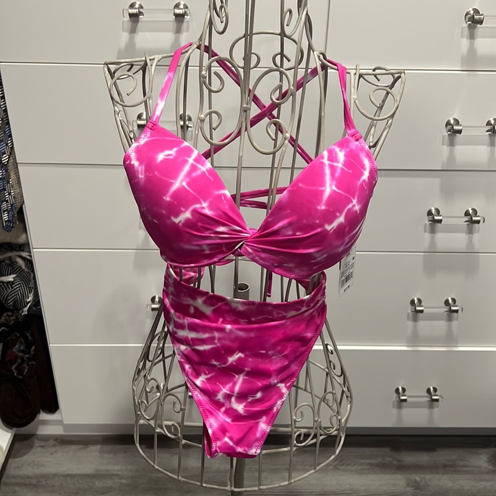 NWT-Shade & Shore Tie Dye bikini top size 32B/EUC-bikini bottoms size S